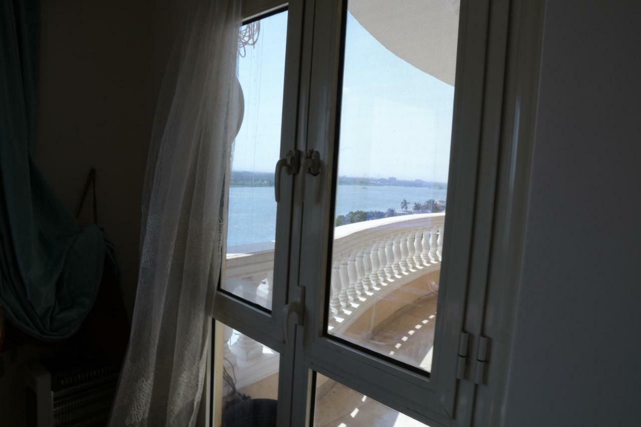Maadi, Direct Nile River View From All Rooms Cairo Exterior photo